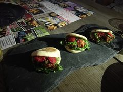 迷你羊肩肉夹馍-AZUL by FUEL蓝色·法式酒馆(琶醍店)