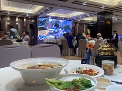 -云庭汇·粤菜海鲜(东盟盛天地店)