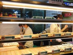 面包甜点陈列柜-袁记云饺(西安路店)