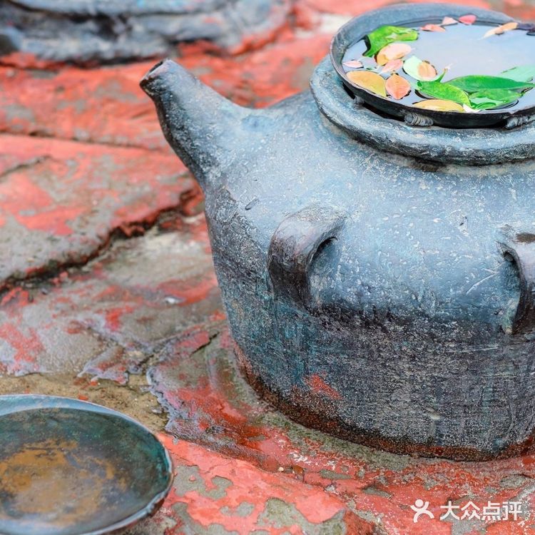 青黄二龙争斗不休 却丰饶了宜兴这地界儿