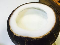 -志龙皇冠吃货椰子铺