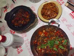 -堂瓦里·33年传统赣菜(第一街区店)