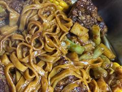 -内蒙焖面大盆骨餐馆(山大路店)