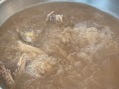 -郑猛记石岐鸽主题餐厅(长江店)