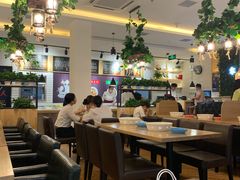 大堂-拿渡·水煮鱼麻辣香锅(王府井奥莱·香江小镇店)