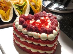 红丝绒生日蛋糕-黑草莓(重庆路店)