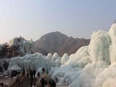 -大平台龙居瀑布旅游区