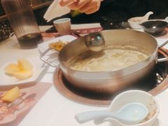 -洪氏嗨捞·猪肚鸡火锅(阳光天地店)