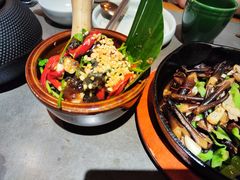 手撕椒松花蛋-云海肴·汽锅鸡·云南菜(高德置地店)