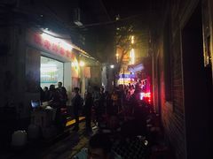 -陈老添美食店(宝华路店)