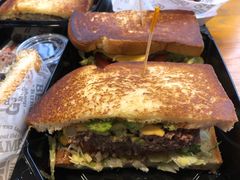 -The Habit Burger Grill 哈比特汉堡(复兴soho店)