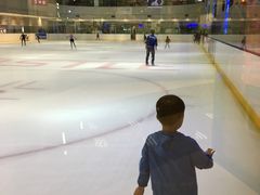 -冰堡国际溜冰场(观澜湖新城MHMALL店)