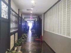 -鸭王烤鸭店(三里河店)