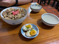 牛肉盖饭-助屋(厦大店)