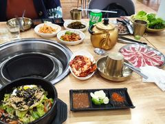 -牛信亭韩国料理·炭火烤肉(紫藤路店)