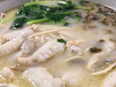 -明呈黄鱼面馆(斜土路店)