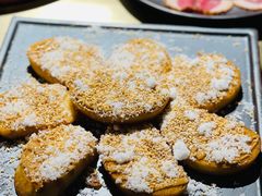 豪华至尊炸馒头片抹芝麻酱蘸白糖-羊大爷涮肉(亮马桥店)