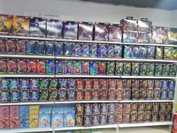-来此探索玩具仓储店