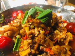 干锅牛蛙-巢爷老味(东方红店)