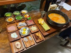 -银米·云南传统过桥米线(双廊黑金冠店)