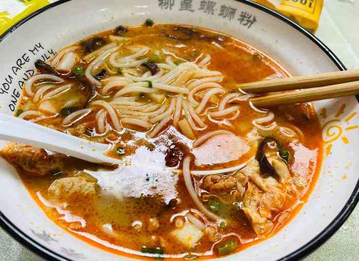 柳星螺蛳粉(四川旗舰店)-"新开的螺蛳粉周末休息突然想吃螺蛳粉本.