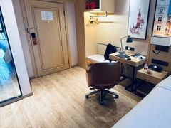 -维也纳国际酒店·重庆交通大学六公里轻轨站店