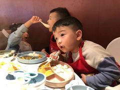 -月星环球港赢在起点早教中心·亲子托班早教体验课儿童兴趣班逻辑思维专注力幼小衔接(普陀中心)