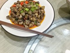 -莲餐厅·湖北菜·潜江小龙虾店(愚园路店)