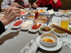 -海底捞火锅(新松江路生日主题店)