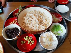 -东兴寒舍老北京炸酱面(三里河路店)