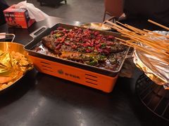 -何师烧烤Pro ·江湖川菜·小龙虾·精酿(太古里旗舰店)