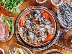 -阿婆情腊排骨火锅(金虹路店)