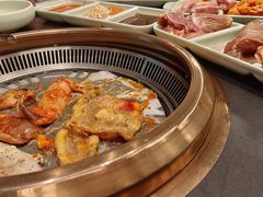 -梨花甄选自助烤肉(小寨原力场店)