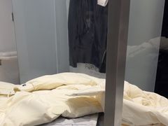 -福奈特洗衣洗鞋(宝华广场店)