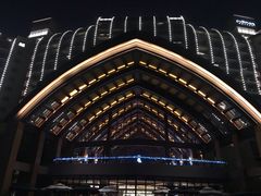 -三亚湾海居铂尔曼度假酒店