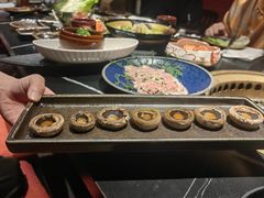 -山川小町·极番烧肉(新地假日广场店)