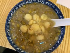 莲子绿豆沙-小雨点糖水店(中兴街分店)