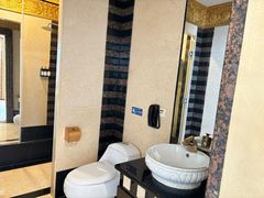 -南洋冠盛酒店(广州天河公园地铁站店)