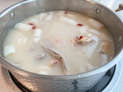 -煲王粤菜餐厅(中侨中心店)