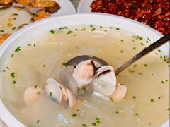 -四川小胡子海鲜(丁村万人海鲜广场店)