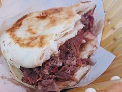 -闫家驴肉老店(华电一校店)
