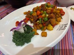 -香巴拉云南餐厅(华莱坞店)