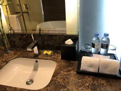 -青岛海尔洲际酒店