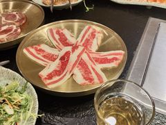 -臻牛烤肉