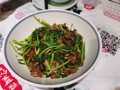 香菜炒牛肉-壹盏灯(惠农店)