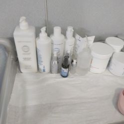 -花岐款式专研健康美甲沙龙
