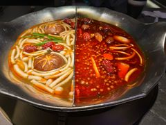 -湊湊火锅·茶憩(杭州湖滨银泰in77店)
