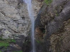 -燕子河大峡谷天坑仙境