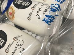 酸奶-沃尔玛购物广场(霖雨路店)