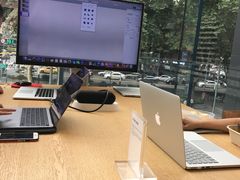 -Apple零售店(新街口店)